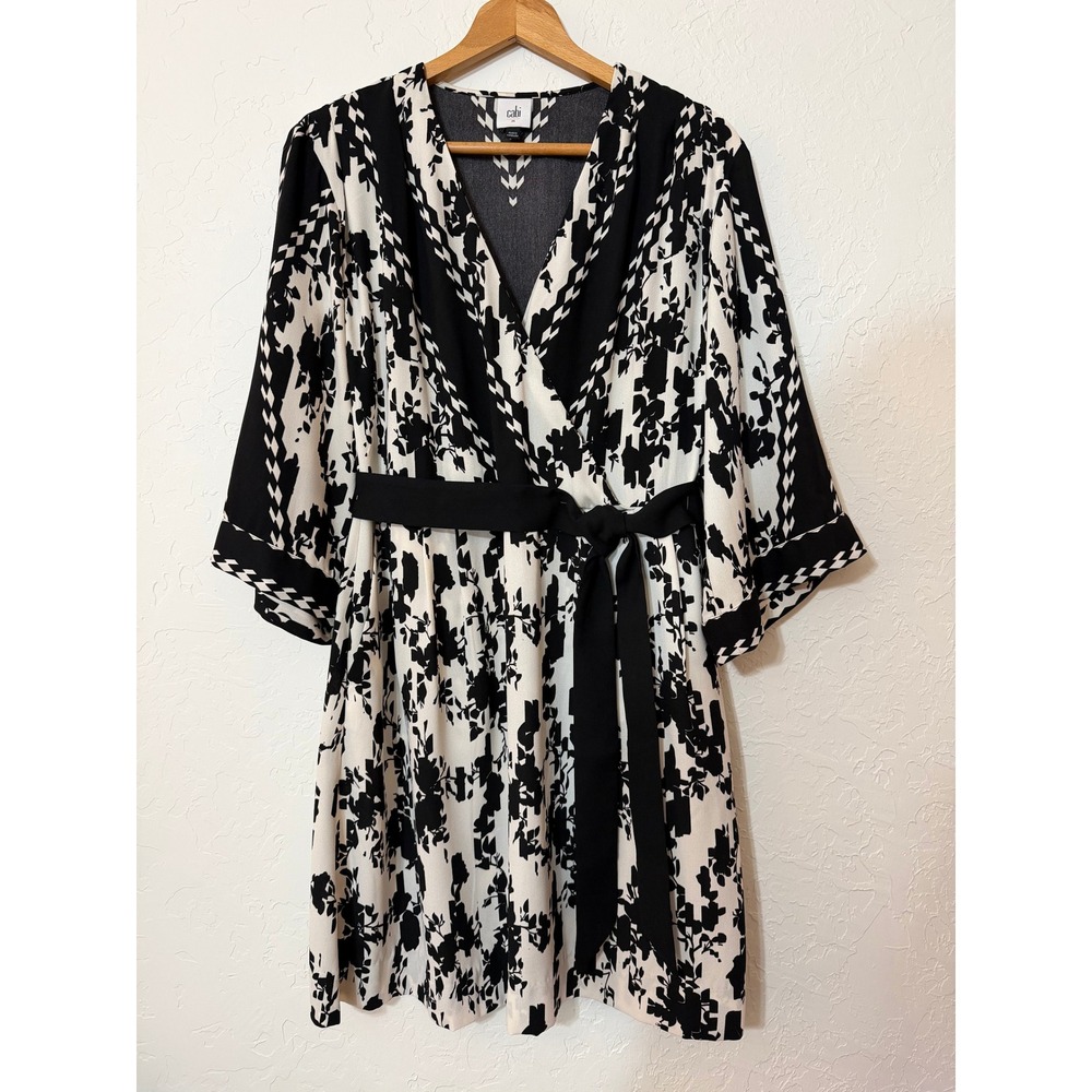 Cabi X-Factor Dress Black White Geometric Floral Faux Wrap 6369 Pockets Medium